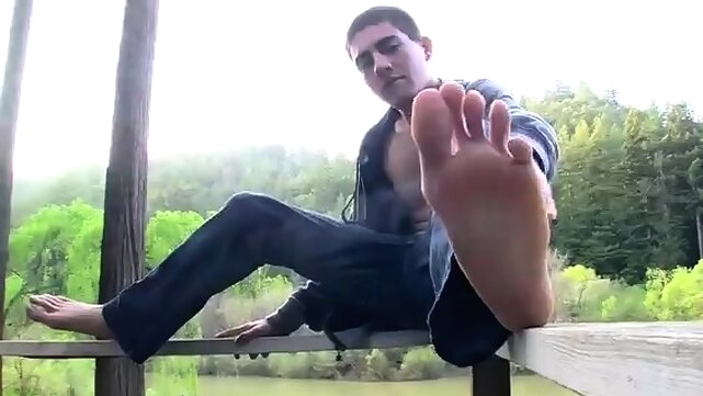 Foot ball player cock gay A Toe Sucking Solo Boy! gaysex fetish video
